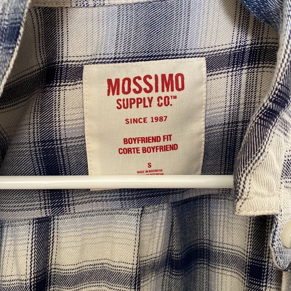 Mossimo Supply Co. corte boyfriend blue and white flannel. - Picture 2 of 4